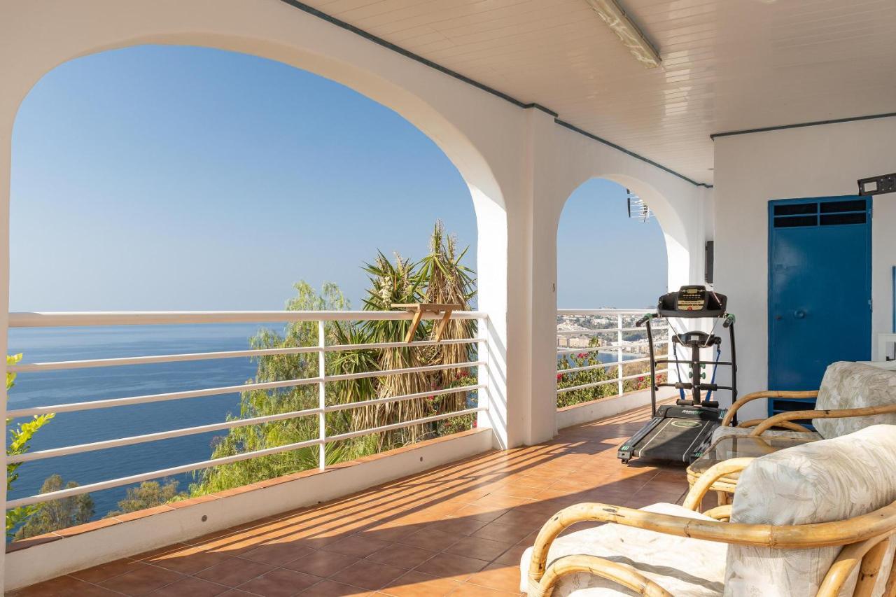 Villa Buganvilla En Salobreña Екстериор снимка